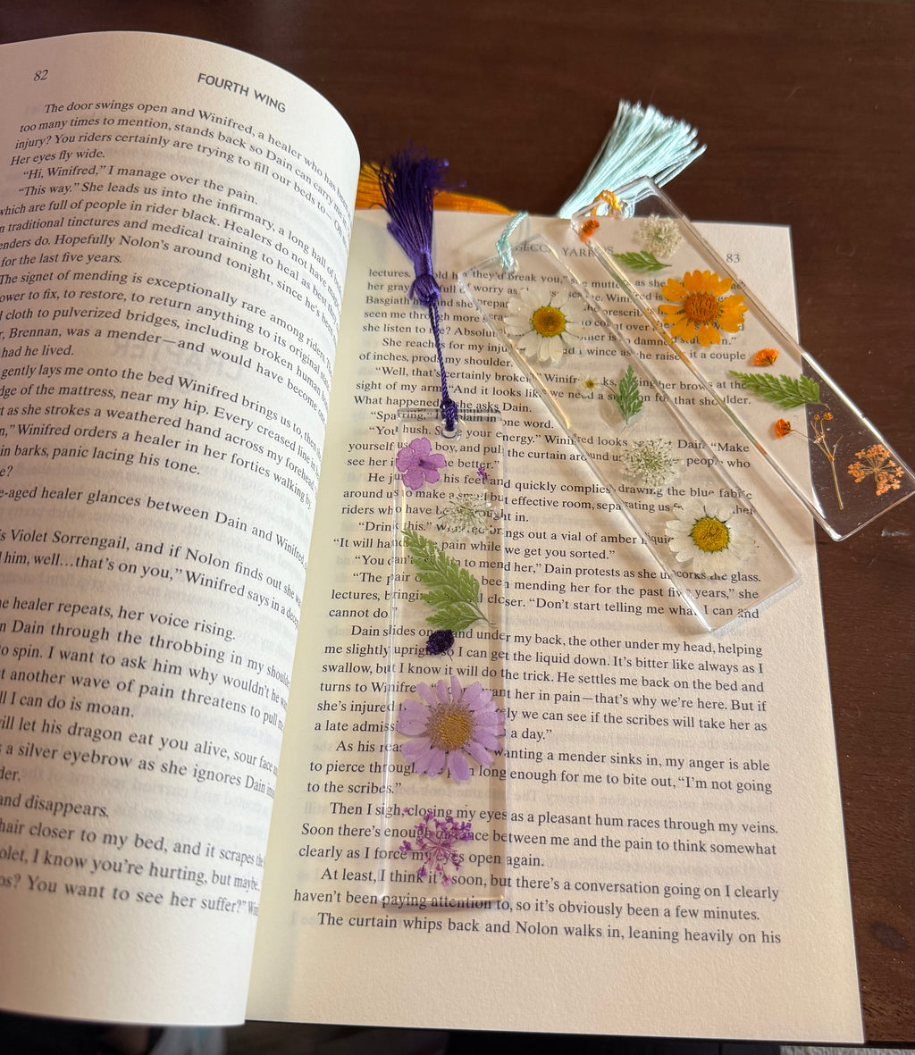 Dried pressed-flower Resin Bookmark